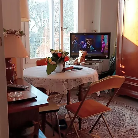 Apartment Reposant 20 Paris